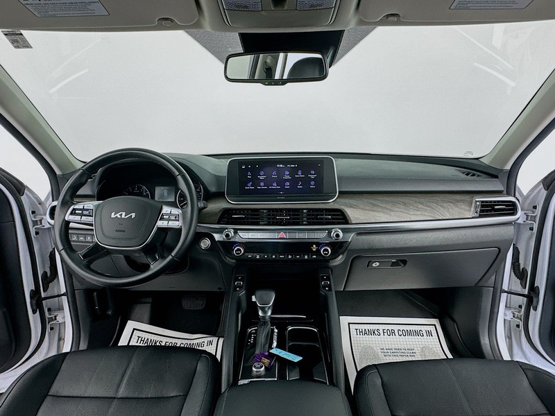 Kia Telluride Vehicle Full-screen Gallery Image 9