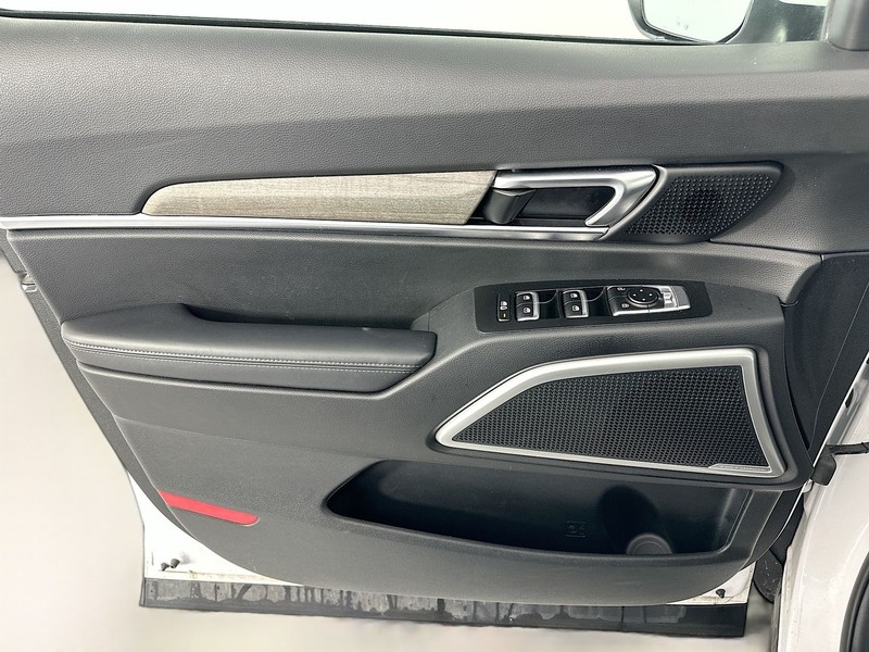 Kia Telluride Vehicle Full-screen Gallery Image 22