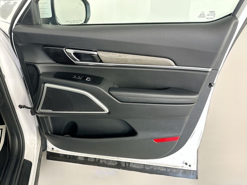 Kia Telluride Vehicle Full-screen Gallery Image 31