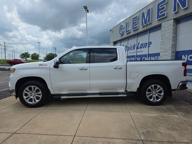 Chevrolet Silverado 1500 Vehicle Image 04