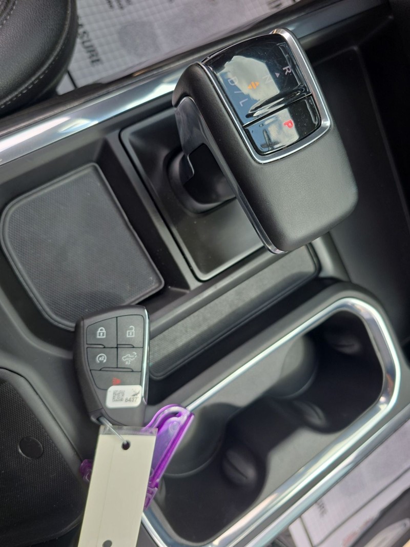 Chevrolet Silverado 1500 Vehicle Image 18