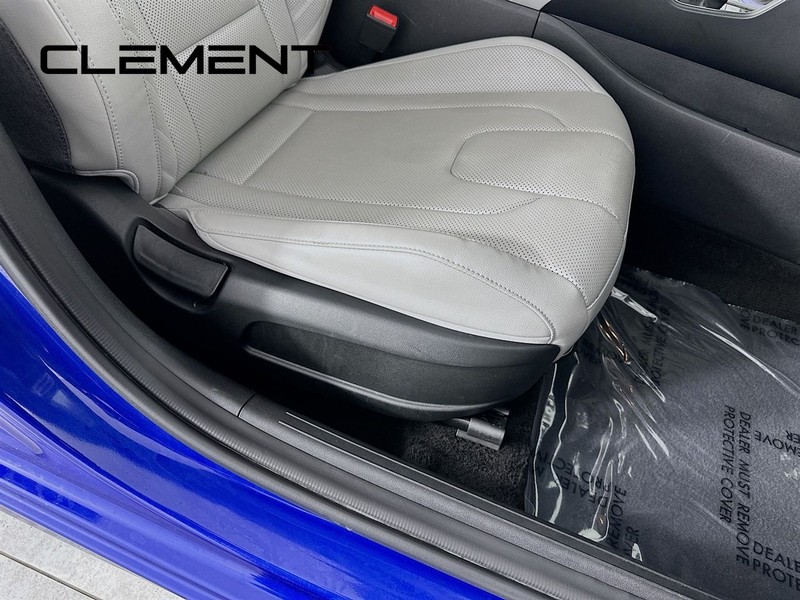 Hyundai Elantra Vehicle Image 34