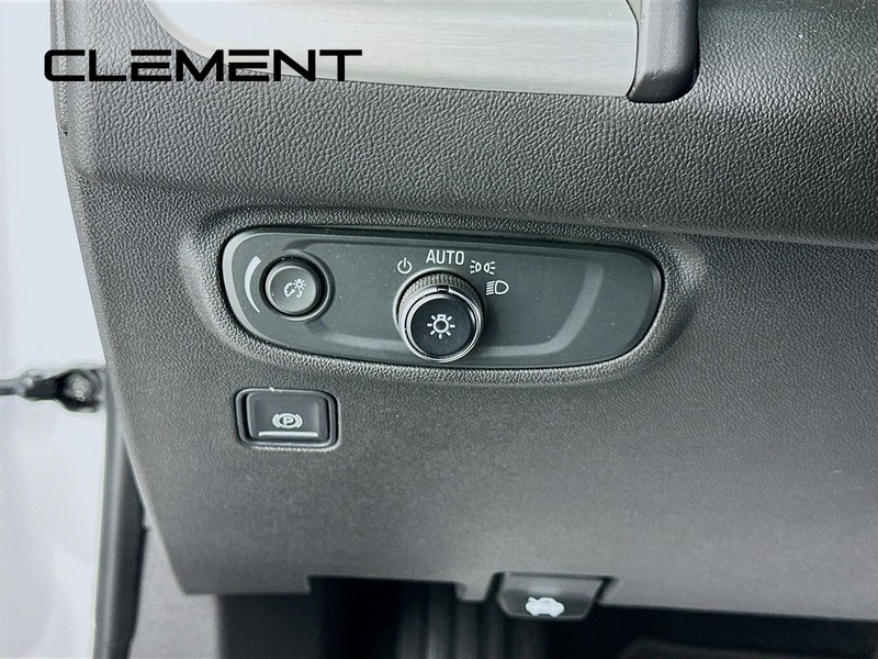 GMC Terrain Vehicle Full-screen Gallery Image 14