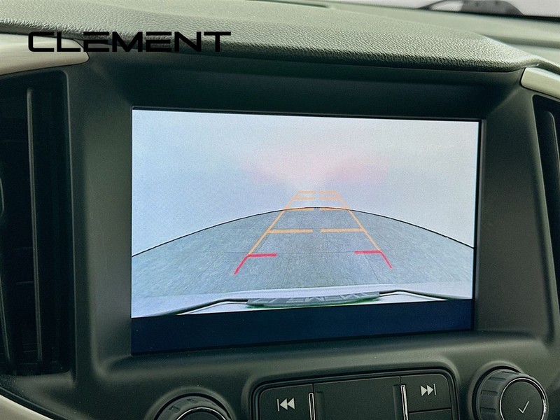 GMC Terrain Vehicle Full-screen Gallery Image 20