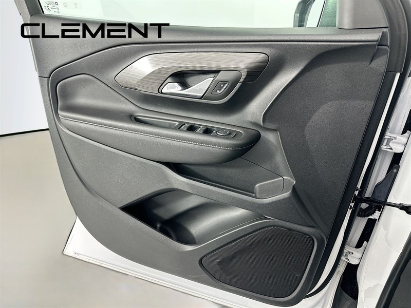 GMC Terrain Vehicle Full-screen Gallery Image 27