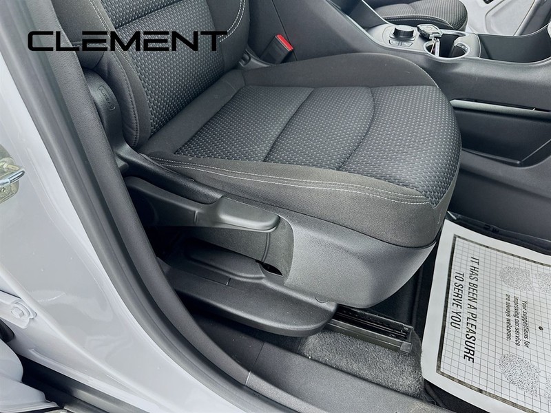 GMC Terrain Vehicle Full-screen Gallery Image 32
