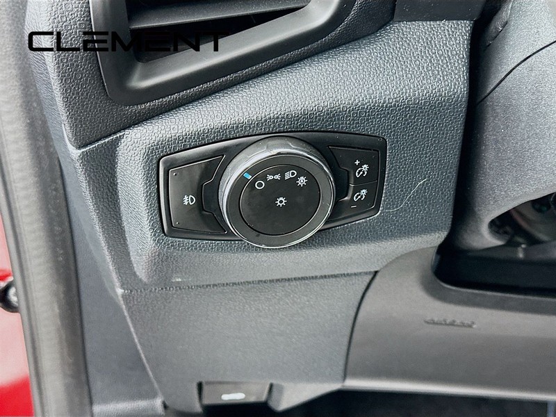 Ford EcoSport Vehicle Image 14