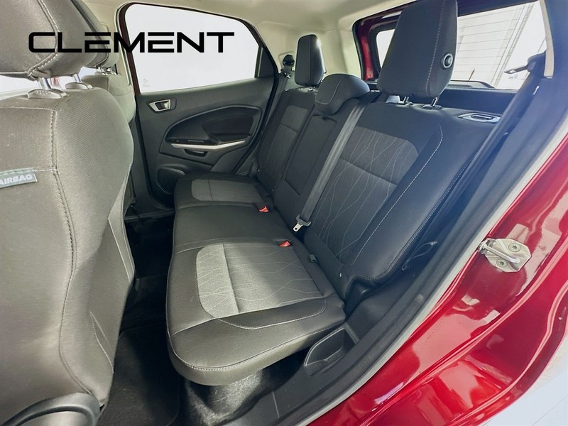 Ford EcoSport Vehicle Image 32