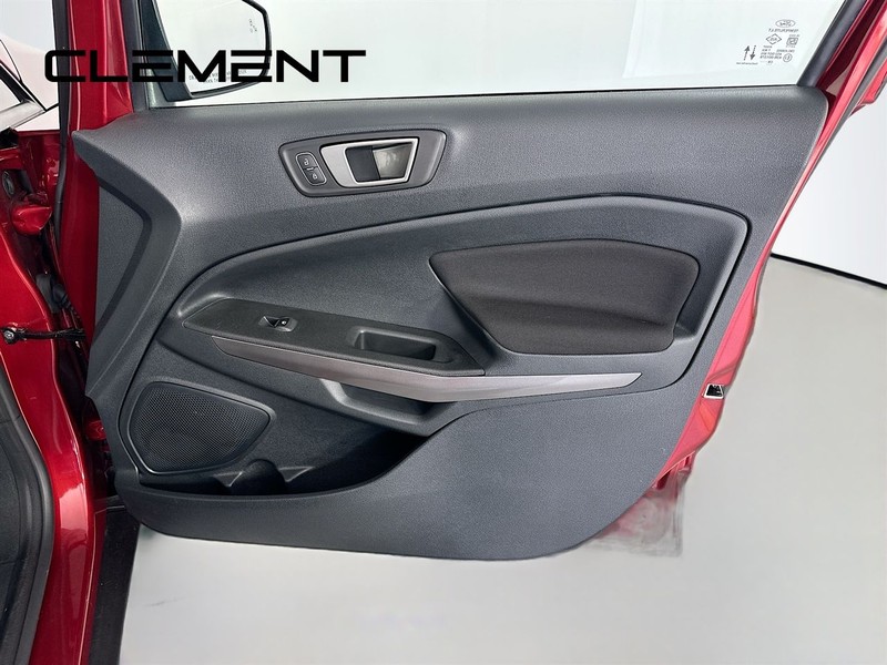 Ford EcoSport Vehicle Image 35