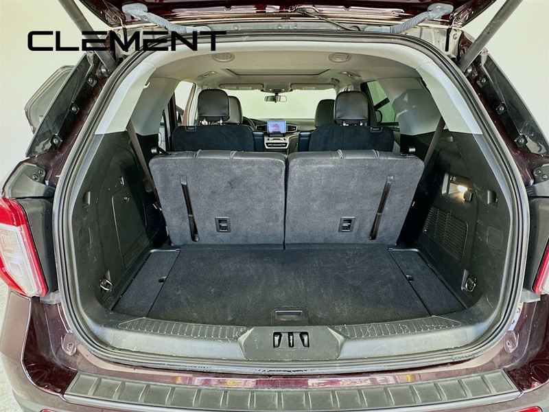 Ford Explorer Vehicle Image 11