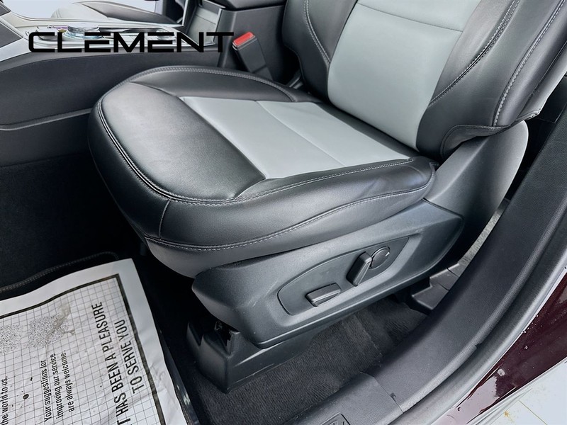 Ford Explorer Vehicle Image 29