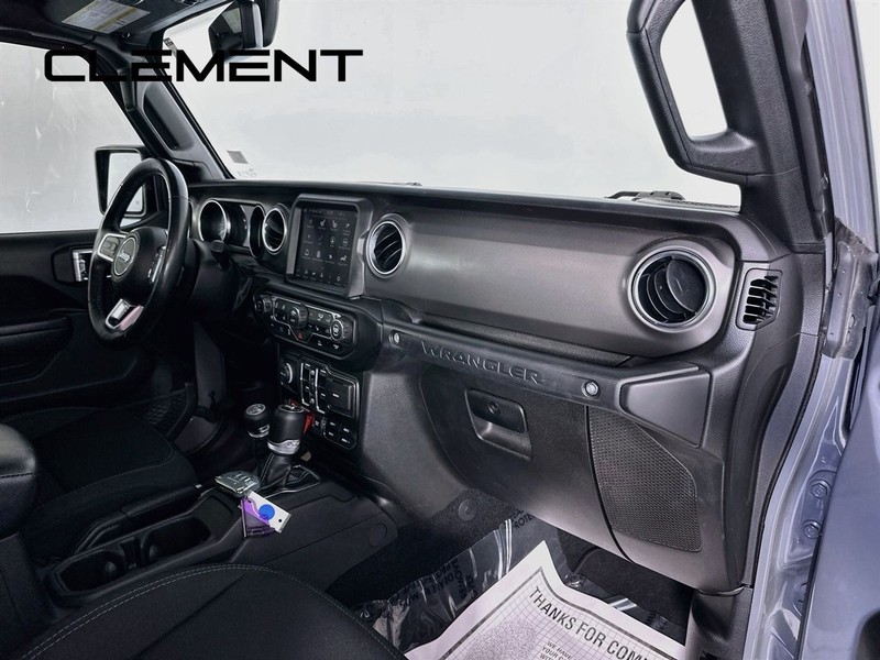 Jeep Wrangler 4xe Vehicle Full-screen Gallery Image 32