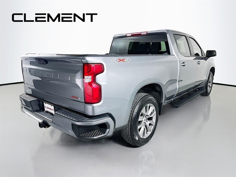 Chevrolet Silverado 1500 Vehicle Full-screen Gallery Image 7