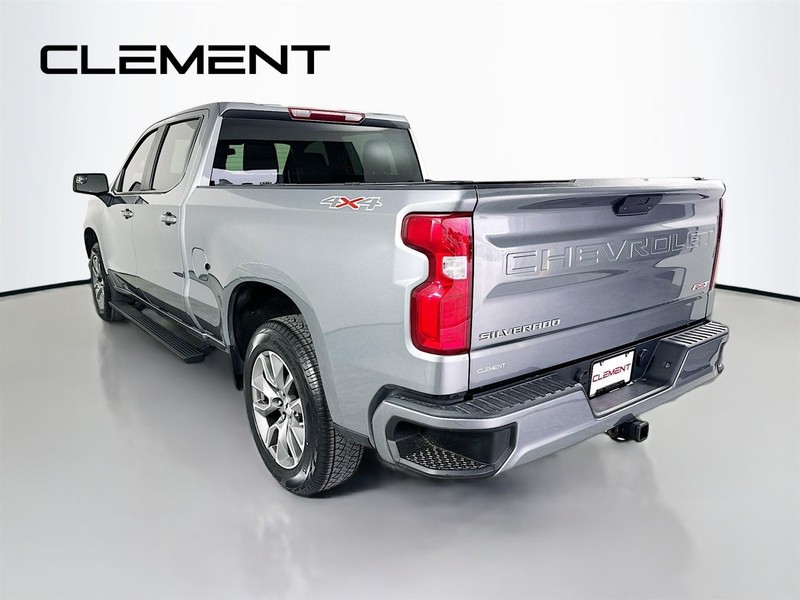 Chevrolet Silverado 1500 Vehicle Full-screen Gallery Image 10