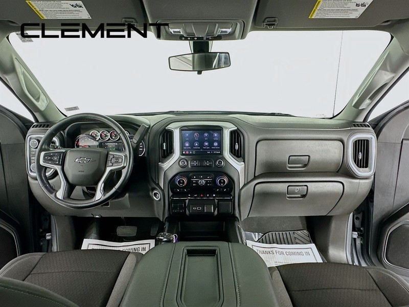 Chevrolet Silverado 1500 Vehicle Full-screen Gallery Image 12