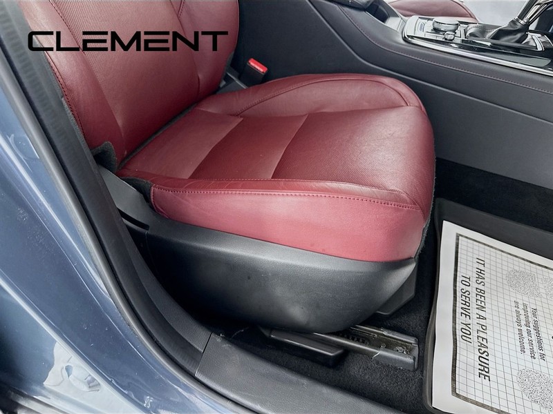 Mazda CX-30 Vehicle Image 32