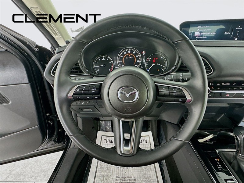 Mazda CX-30 Vehicle Full-screen Gallery Image 15
