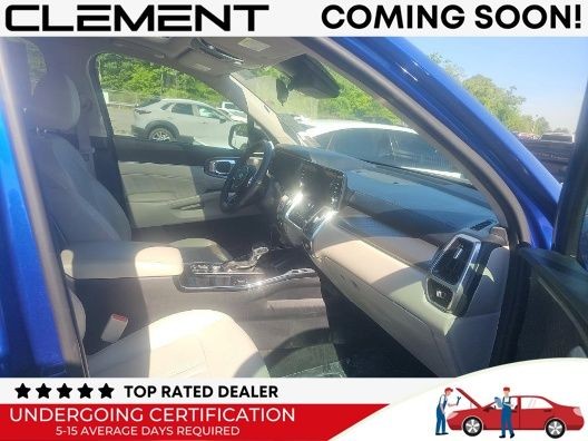 Kia Sorento Vehicle Image 03