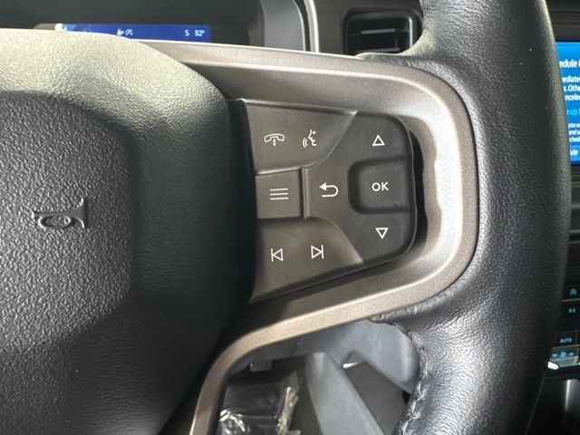 Ford Bronco Vehicle Full-screen Gallery Image 9