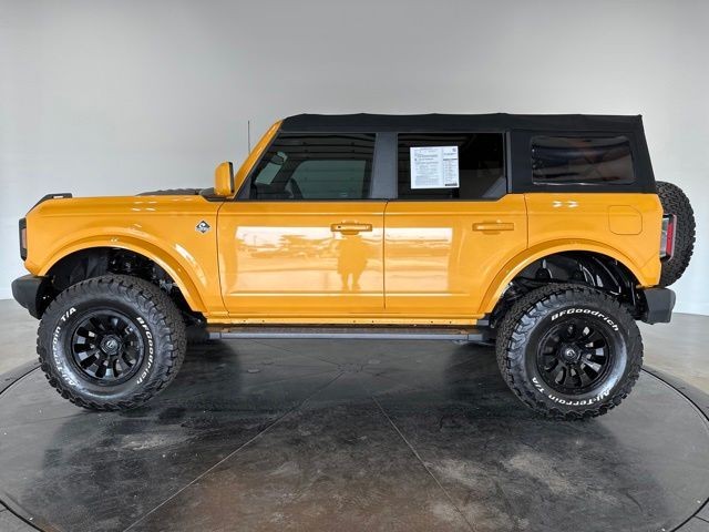 Ford Bronco Vehicle Full-screen Gallery Image 22