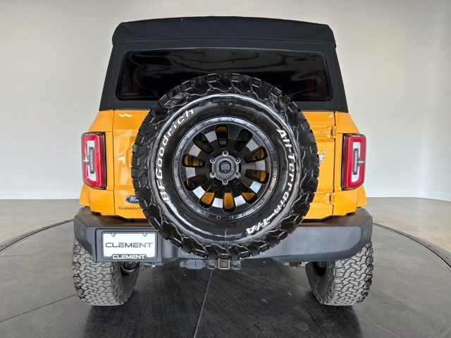 Ford Bronco Vehicle Full-screen Gallery Image 24