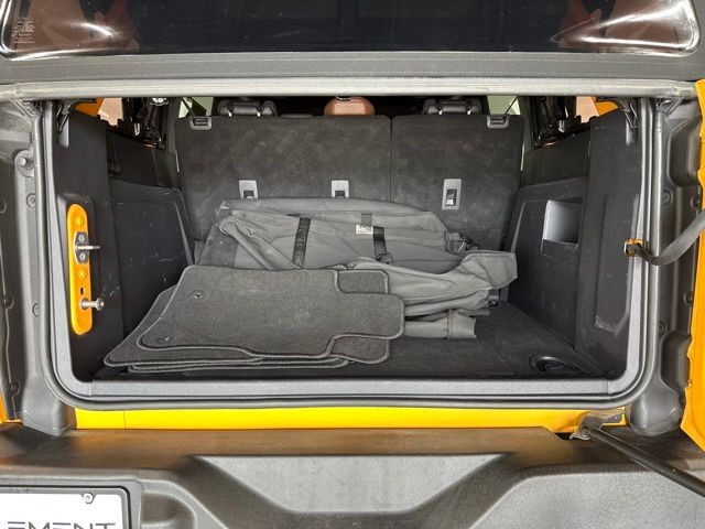 Ford Bronco Vehicle Full-screen Gallery Image 27