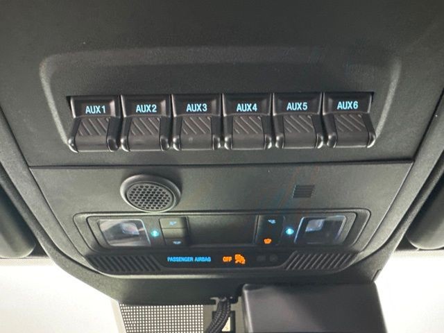 Ford Bronco Vehicle Full-screen Gallery Image 41