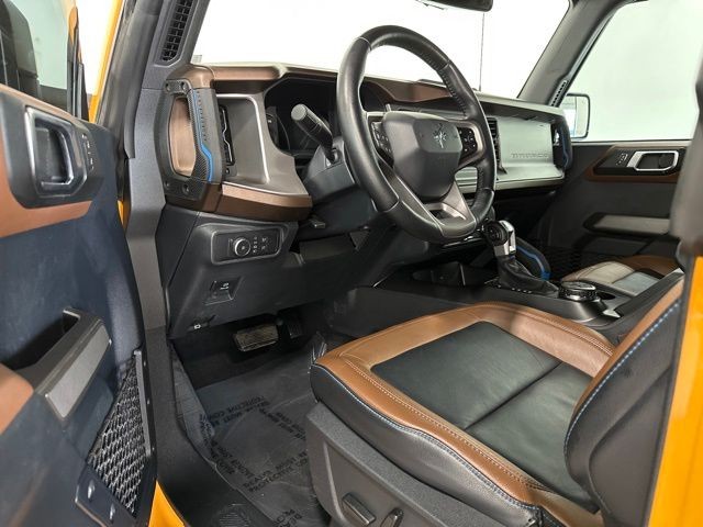 Ford Bronco Vehicle Full-screen Gallery Image 42