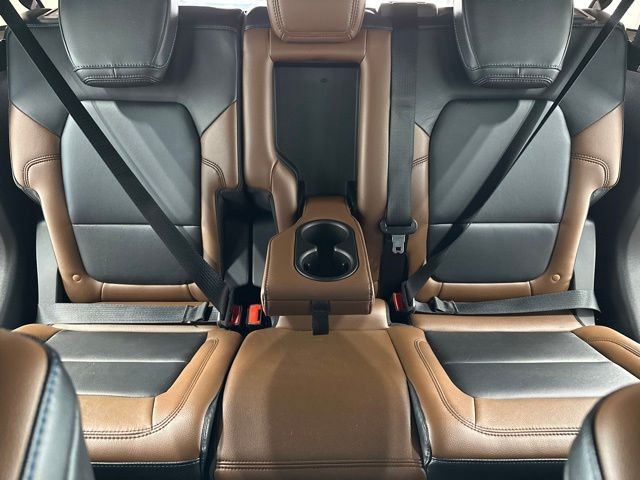 Ford Bronco Vehicle Full-screen Gallery Image 49