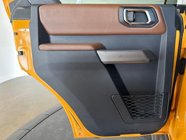 Ford Bronco Vehicle Full-screen Gallery Image 50