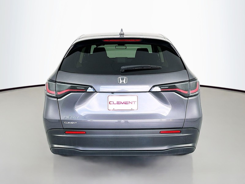 Honda HR-V Vehicle Full-screen Gallery Image 6