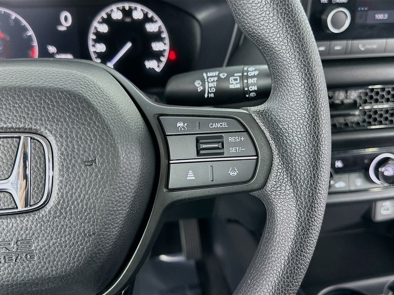 Honda HR-V Vehicle Full-screen Gallery Image 13