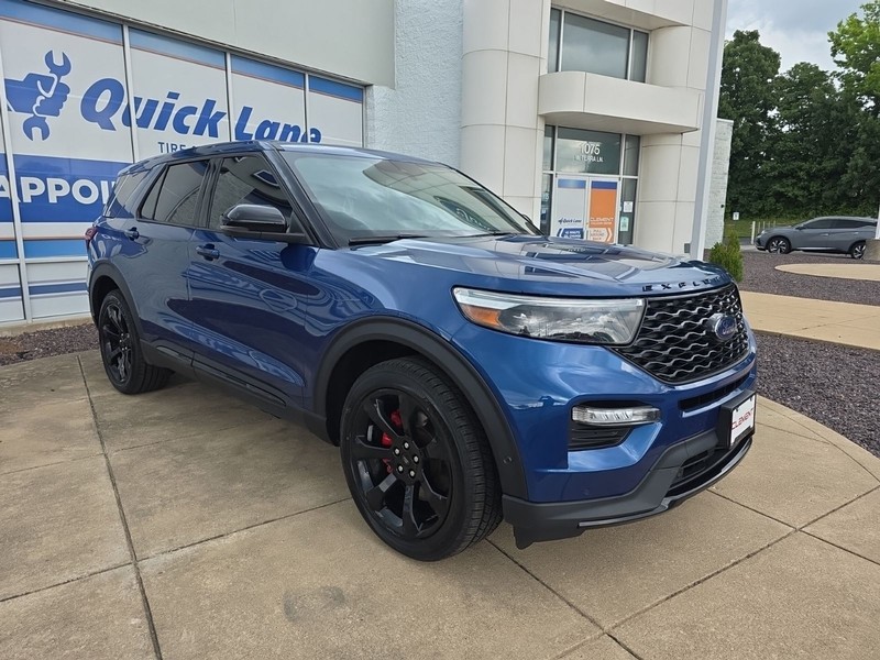 Ford Explorer Vehicle Image 03