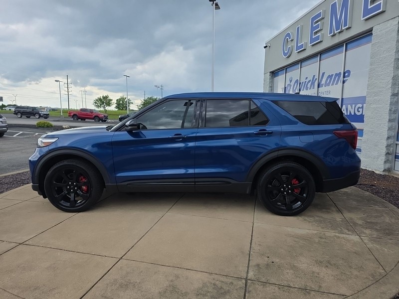 Ford Explorer Vehicle Image 04