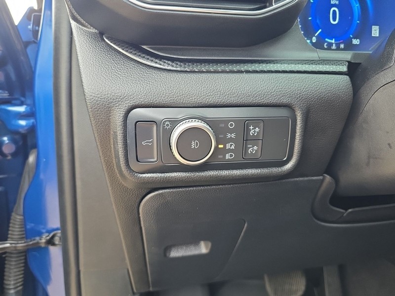 Ford Explorer Vehicle Image 09