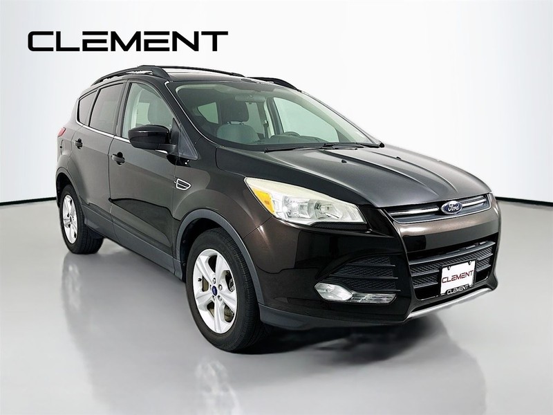 Ford Escape Vehicle Full-screen Gallery Image 5