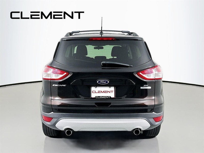 Ford Escape Vehicle Full-screen Gallery Image 8