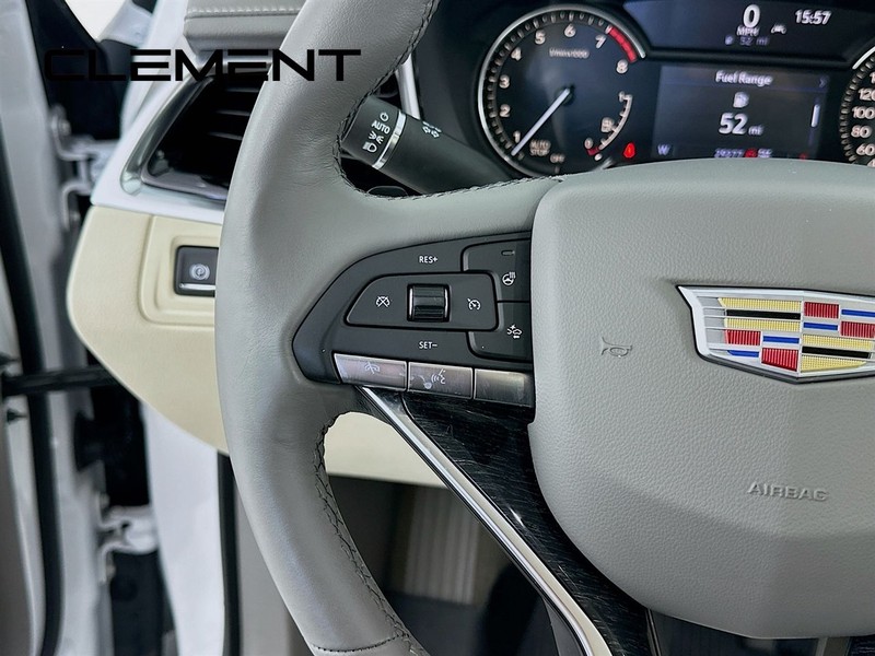 Cadillac XT6 Vehicle Full-screen Gallery Image 16