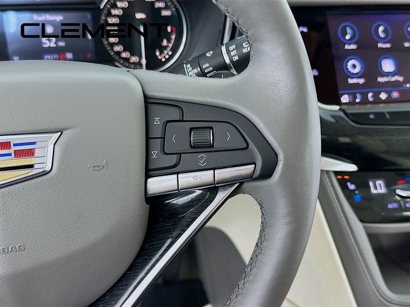 Cadillac XT6 Vehicle Full-screen Gallery Image 17