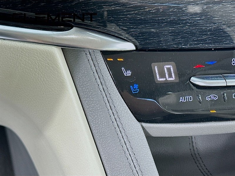 Cadillac XT6 Vehicle Full-screen Gallery Image 23