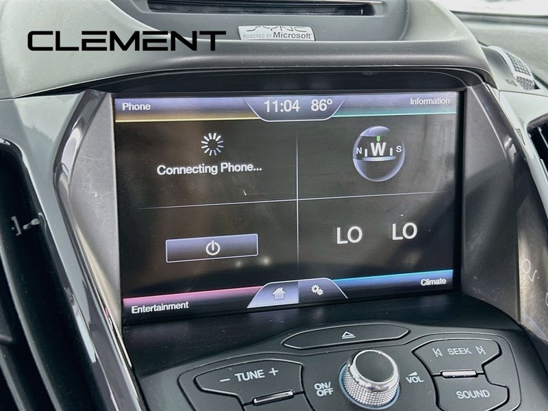 Ford Escape Vehicle Full-screen Gallery Image 16