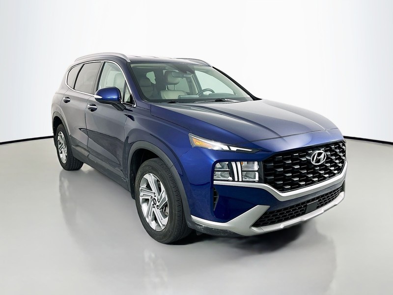 Hyundai Santa Fe Vehicle Full-screen Gallery Image 3