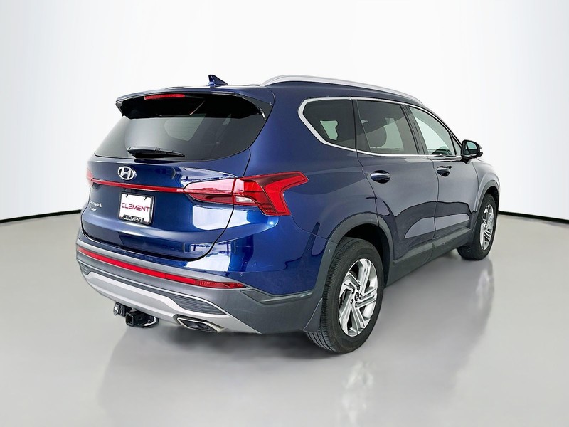 Hyundai Santa Fe Vehicle Full-screen Gallery Image 5