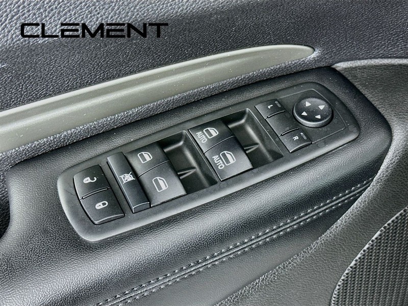 Dodge Durango Vehicle Full-screen Gallery Image 27