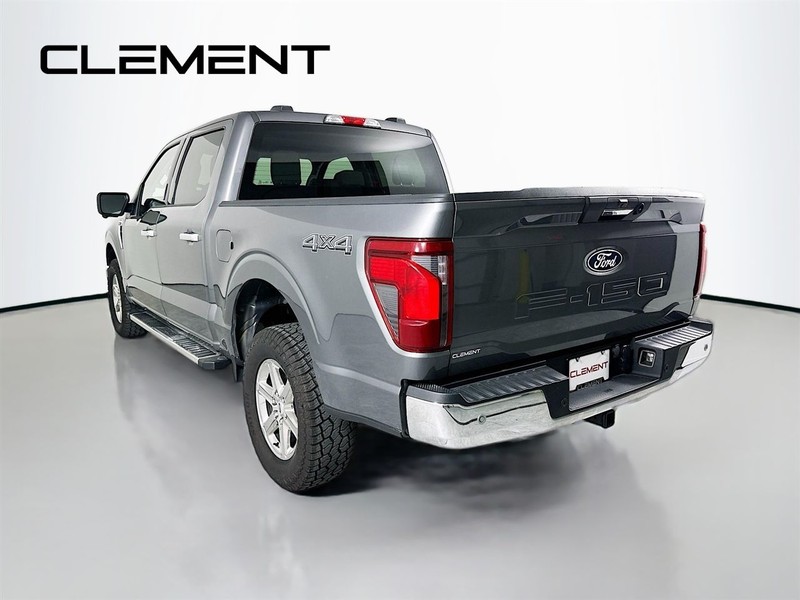 Ford F-150 Vehicle Full-screen Gallery Image 10
