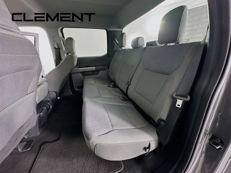 Ford F-150 Vehicle Full-screen Gallery Image 30