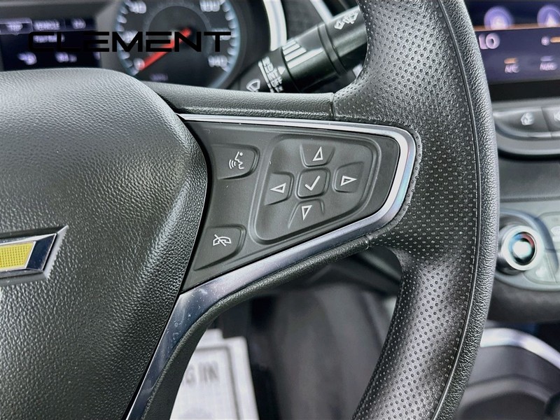 Chevrolet Malibu Vehicle Full-screen Gallery Image 17