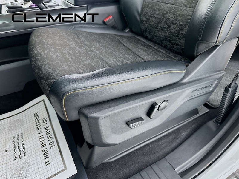 Ford F-150 Vehicle Full-screen Gallery Image 29