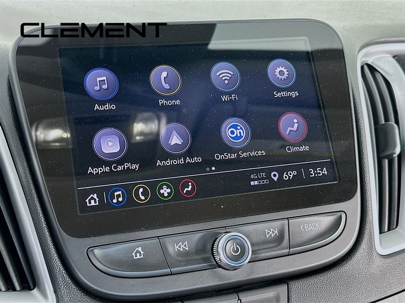 Chevrolet Malibu Vehicle Full-screen Gallery Image 19
