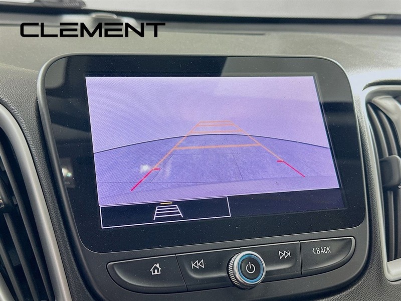 Chevrolet Malibu Vehicle Full-screen Gallery Image 20
